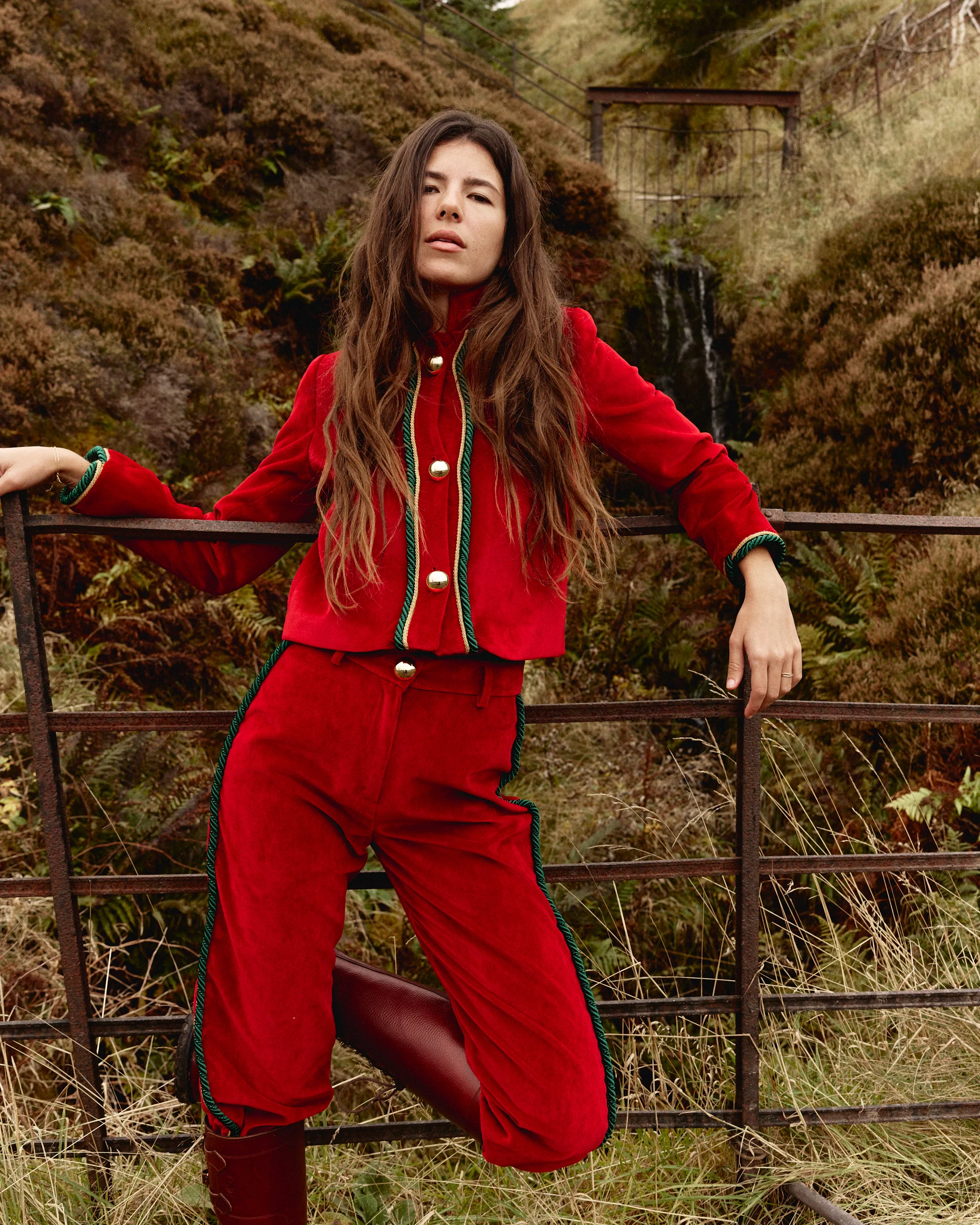 Leonor Pants Velvet Red - Image 5