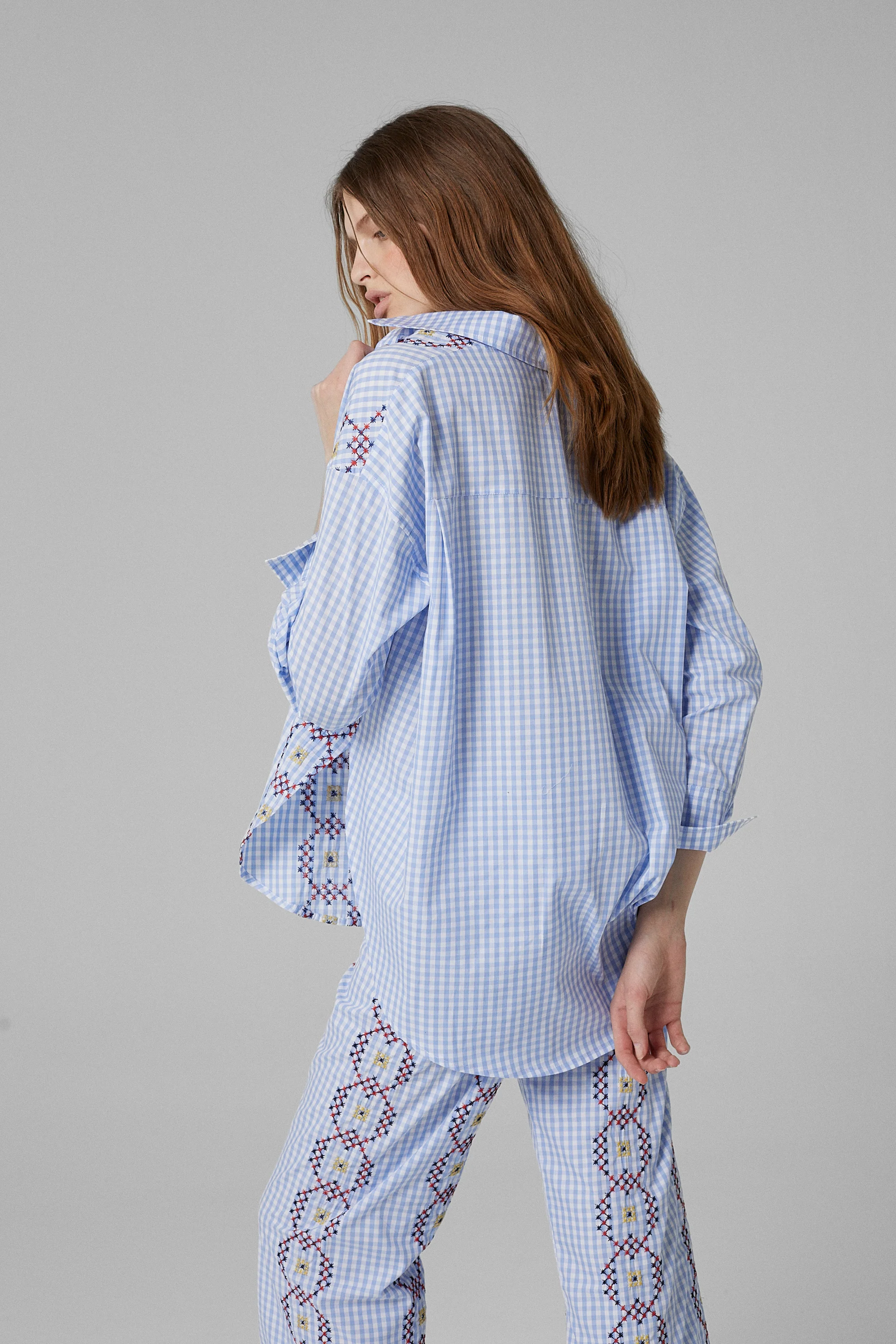 Punto de Cruz Shirt Vichy Celeste - Image 3