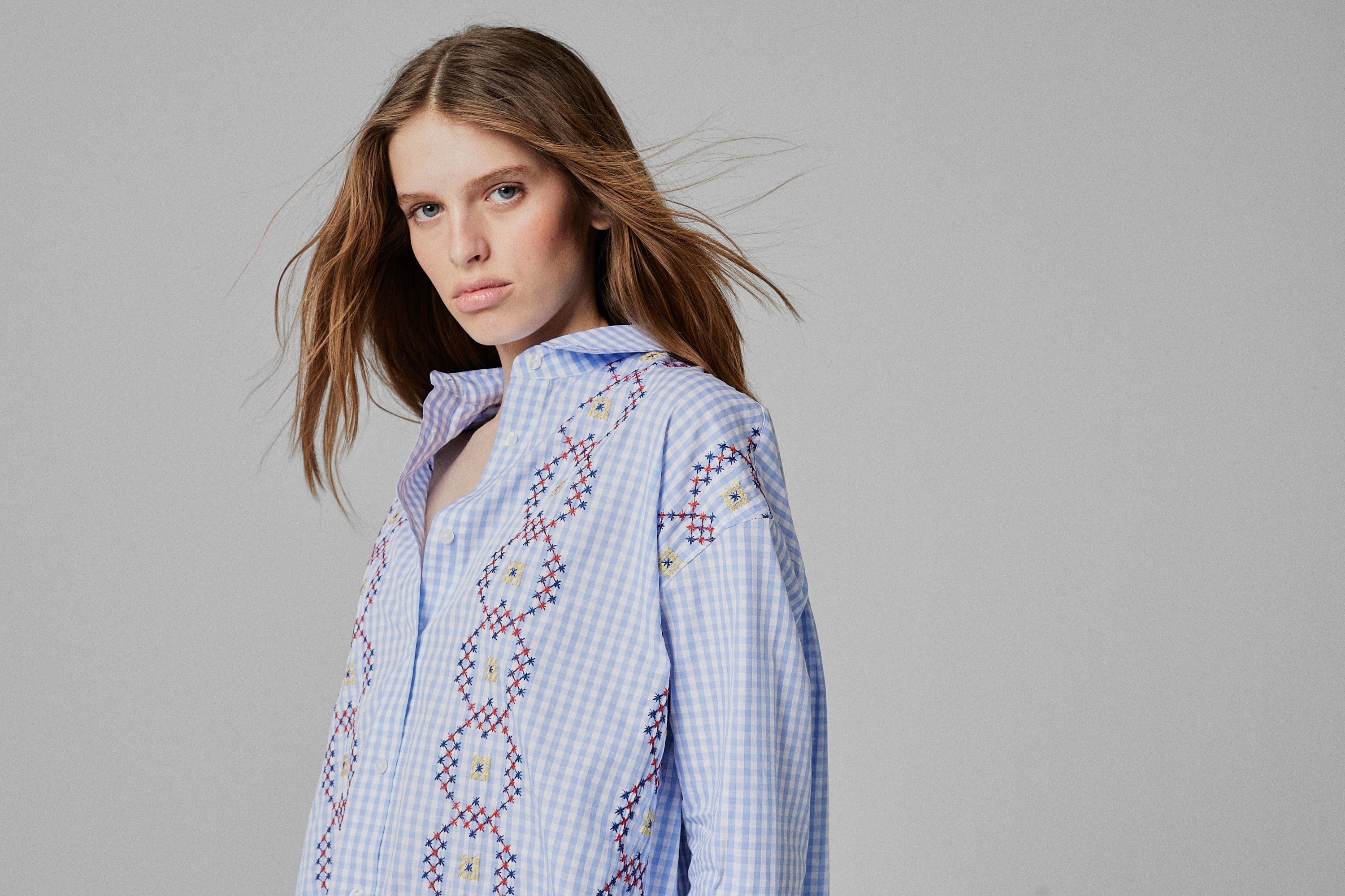 Punto de Cruz Shirt Vichy Celeste - Image 4